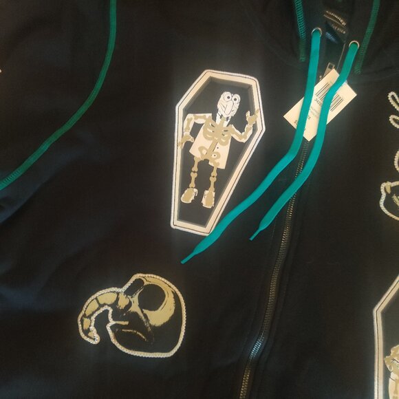 Her Universe Haunted Mansion glow in the dark  sweatshirt size 2x New UNISEX - Picture 2 of 6